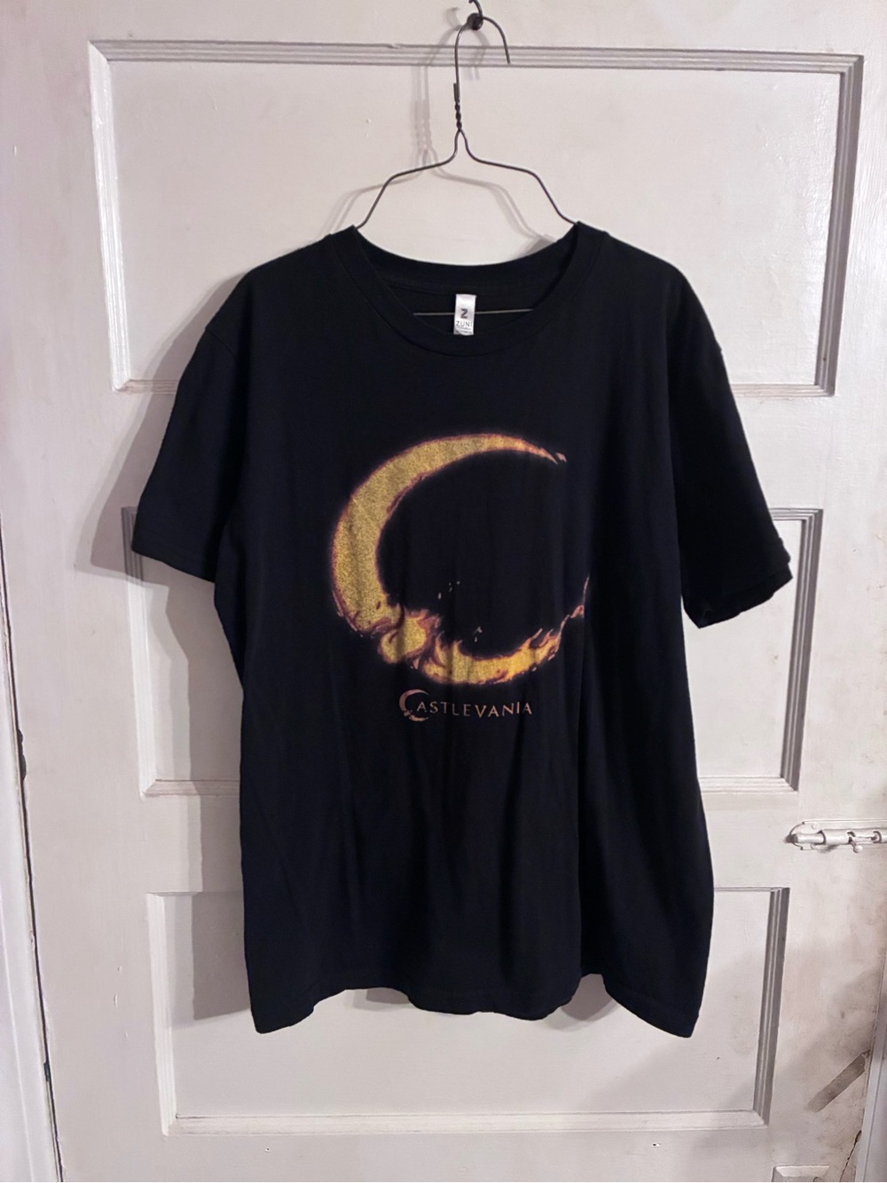 Netflix Castlevania Burning Moon Logo Black Graphic Anime T-Shirt Size Medium